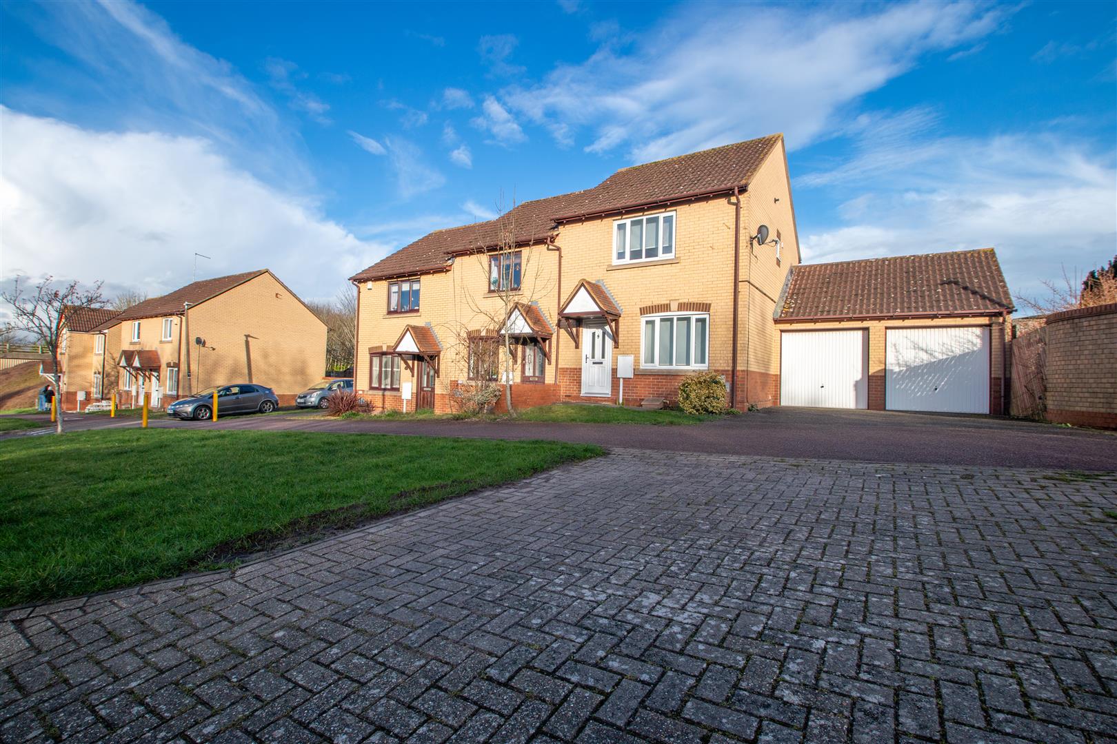 Wadhurst, Kents Hill, Milton Keynes